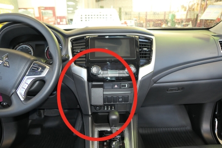 Brodit ProClip, Mitsubishi L200 20-24 ryhmässä Autohifi / Mikä sopii autooni / Mitsubishi / L200 @ BRL (240855523)