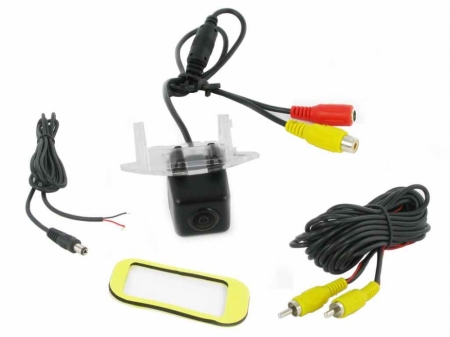 Connects2 Backkamera Mercedes S-Klass 08-14 ryhmässä Autohifi / Mikä sopii autooni / Mercedes / S-luokka @ BRL (701CAMMB2)