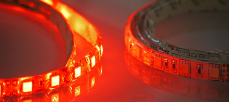 LED tape Röd 24volt rulle 5 meter ryhmässä Autohifi / LED-valaistus / LED-valot / LED- ja diodinauhat @ BRL Electronics (871LEDTAPER24V5M)