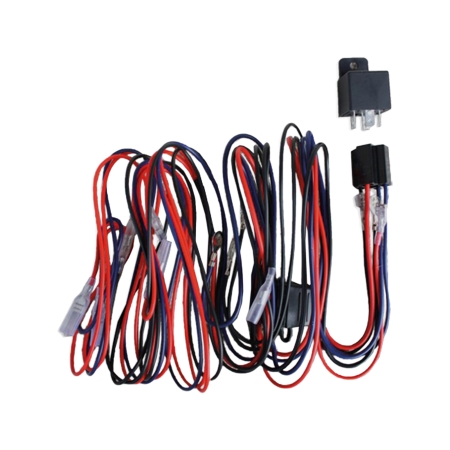 Strands johtamisjärjestelmä kolmelle lisävalolle ryhmässä Autohifi / LED-valaistus / Asennustarvikkeet / Johtosarja @ BRL (872270416)