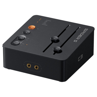 Fosi Audio C3 -pelikuulokevahvistin DAC:lla