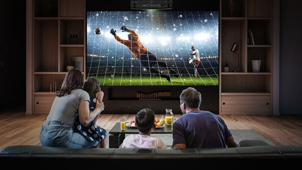 Optoma UHZ68LV, upea 4K-projektori