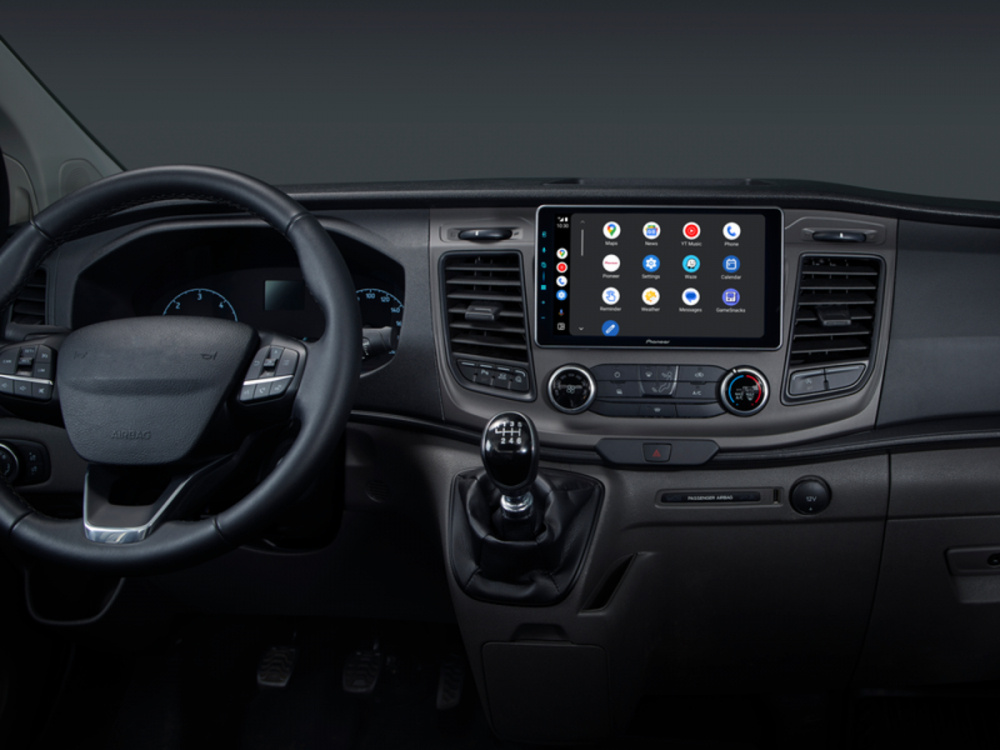 Pioneer SPH-DA97DAB-T, 9-tuumainen autostereo Ford Transitiin 2013->