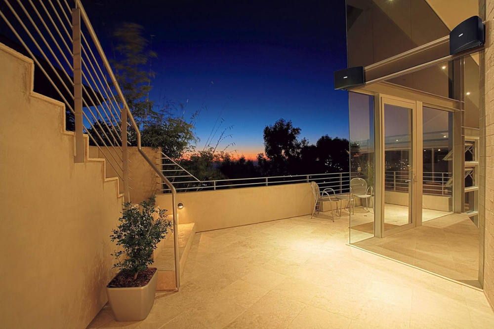 Yamaha NS-AW592 musta ulkokaiutin, pari