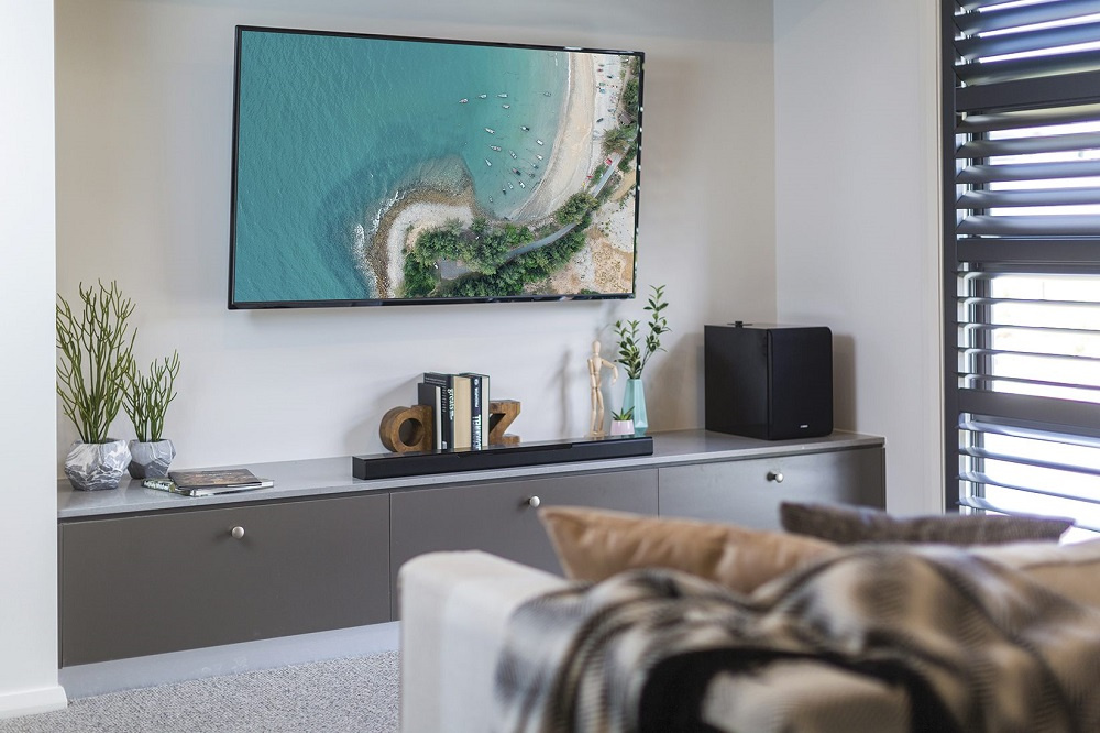 Yamaha MusicCast Sub100, trådlös svart subwoofer med nätverk