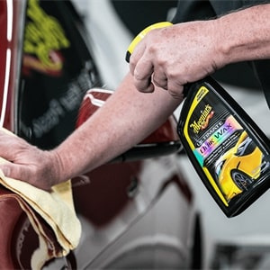 Meguiars ULTIMATE QUIK WAX
