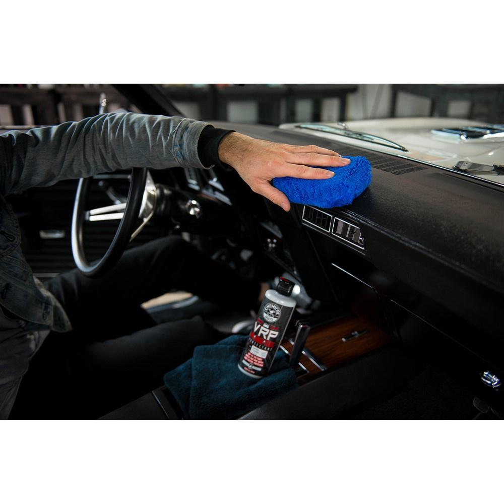 Chemical Guys VRP Dressing återupplivar plast, gummi och vinyl, 473 ml