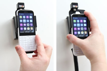 Brodit Aktiivinen pidike tupakansytyttimellä, Nokia 225 