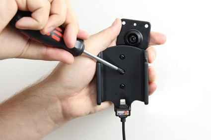 Brodit Aktiivinen pidike USB-kaapelilla ja tupakansytyttimen adapterilla, Apple iPhone 5C 