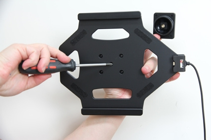 Brodit Aktiivinen pidike USB-kaapelilla ja tupakansytyttimen adapterilla, Apple iPad Air 2 (A1566, A1567)/Pro 9.7 (A1673, A1674, A1675)