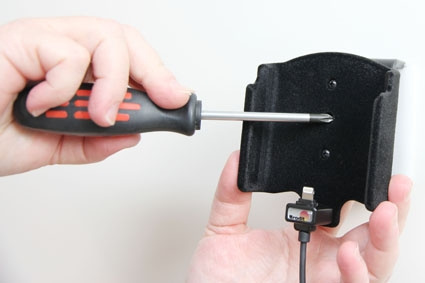 Brodit aktiivinen pidike USB-kaapelilla ja tupakansytyttimen adapterilla, Apple iPhone 6S Plus/7 Plus/8 Plus/Xs Max