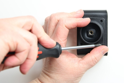 Brodit aktiivinen pidike USB-kaapelilla ja tupakansytyttimen adapterilla, Samsung Galaxy S8+ 