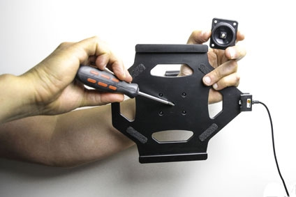 Brodit aktiivinen pidike USB-kaapelilla ja tupakansytyttimen adapterilla, Apple iPad Air 2019/Air 3rd Gen (A2123, A2152, A2153, A2154)/Pro 10.5 (A1701, A1709)