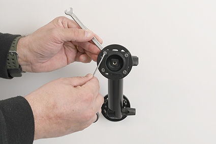 Brodit mobiilikuori passiivisella pidikkeellä, Apple iPhone 15 