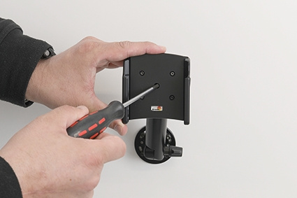 Brodit Mobiliskal passiivisella pidikkeellä, Apple iPhone 15 Pro 