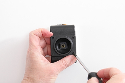 Brodit Qi langaton aktiivinen puhelinteline autolaturilla, Apple iPhone 11 Pro