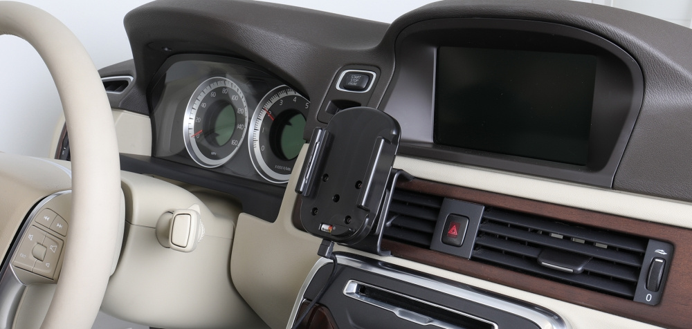 Brodit Qi langaton aktiivinen puhelinteline autolaturilla, Apple iPhone 12 Mini