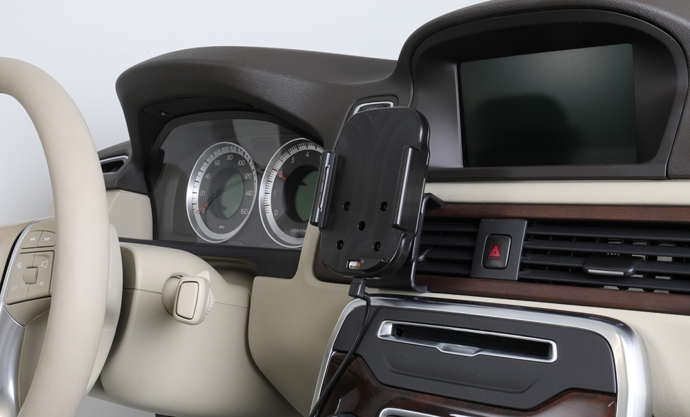 Brodit Qi langaton aktiivinen puhelinteline autolaturilla, Apple iPhone 12 Pro Max