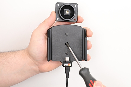 Brodit aktiivinen pidike USB-kaapelilla ja tupakansytyttimen adapterilla, Apple iPhone 15 Plus/15 Pro Max/16 Plus/16 Pro Max