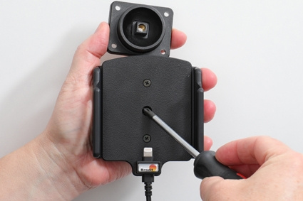 Brodit Aktiv-teline pysäköintiasennukseen, Apple iPhone 12/12 Pro/12 Pro Max/13/13 Pro/13 Pro Max/14/14 Plus/14 Pro Max