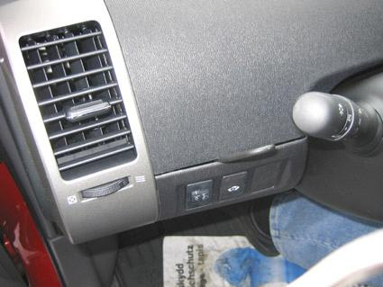 Toyota Prius 04-09, Vänster