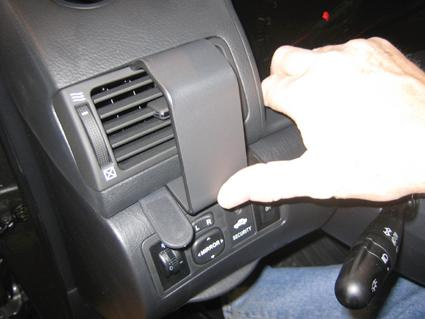 Toyota Corolla 02-07, Vänster