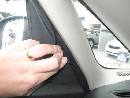 Kia Carens 14-15, Vänster