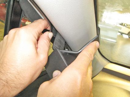 Toyota Yaris 15-, Vänster