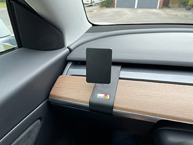 Brodit ProClip, Tesla Model 3/Y 18-24