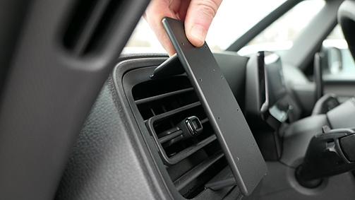 Brodit ProClip, Volkswagen ID. Buzz Cargo 23-