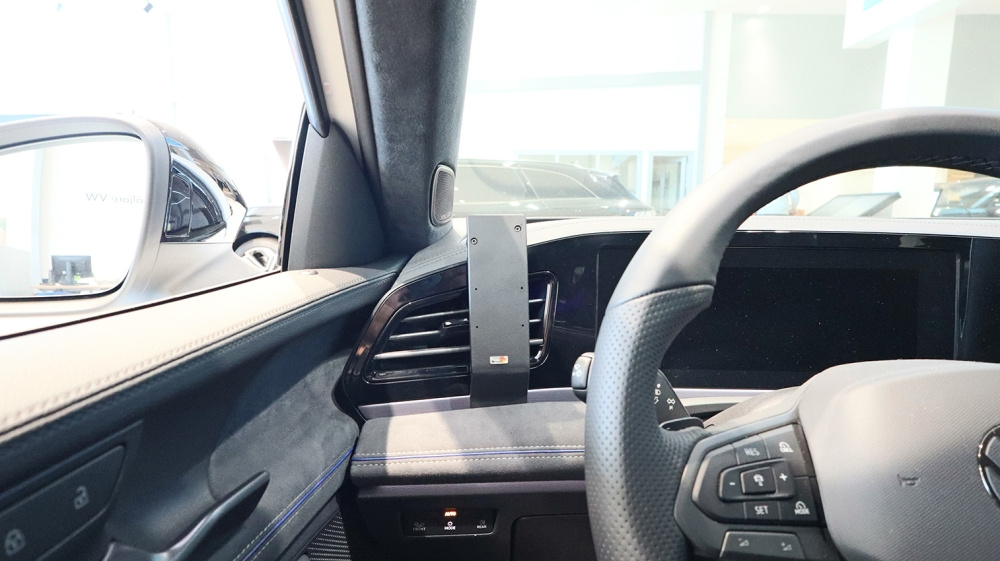 Brodit ProClip, Volkswagen Passat 24-26