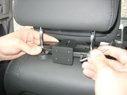 Brodit Pääntukiteline, Kia Sorento 93-26