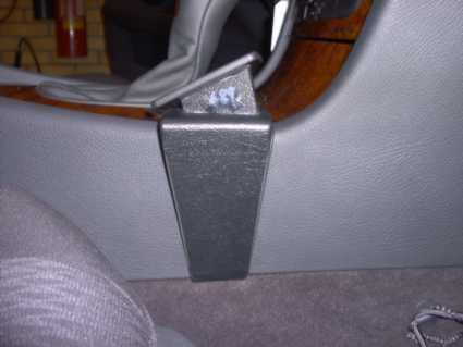 Brodit ProClip, Mercedes Benz E-sarja, Sedan 02-09