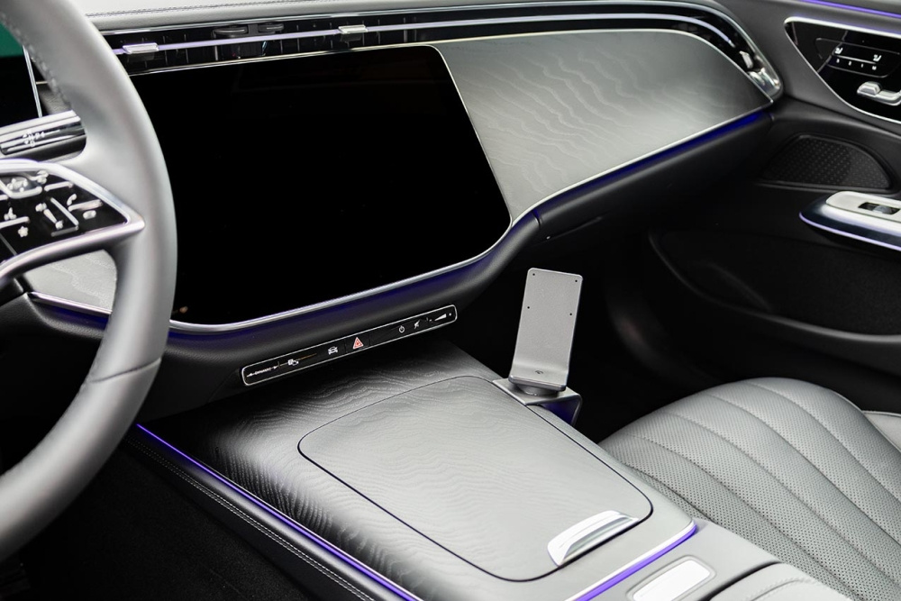 Brodit ProClip, Mercedes Benz E-sarja, Sedan 24-26