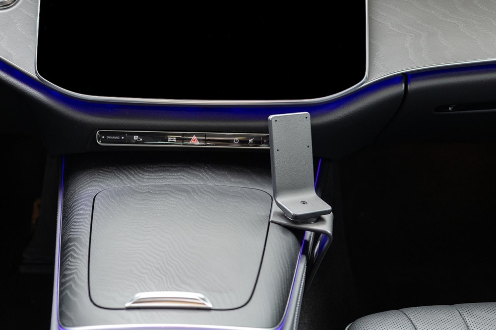 Brodit ProClip, Mercedes Benz E-sarja, Sedan 24-26