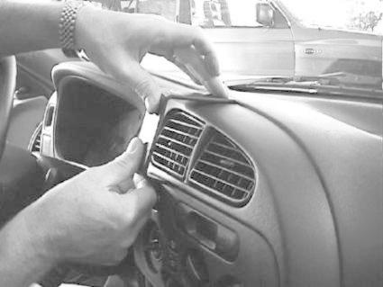 ProClip Monteringsbygel Mitsubishi Colt 96-04/Lancer 96-03, Centrerad