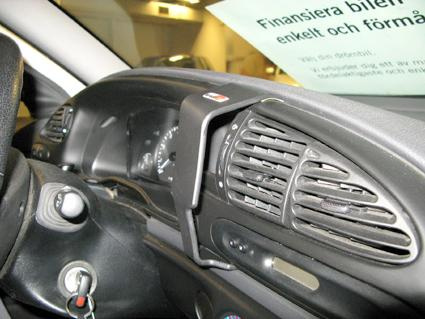 Ford Mondeo 97-00, Centrerad