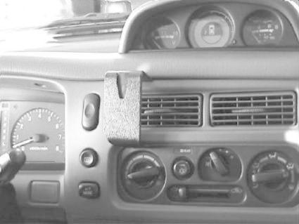 Mitsubishi Pajero Sport 99-06, Centrerad