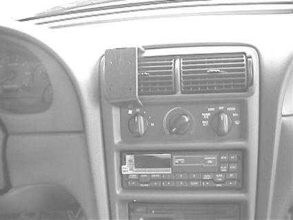 Ford Mustang 95-04, Centrerad