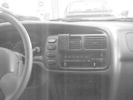 Chevrolet Tracker 98-04, Centrerad