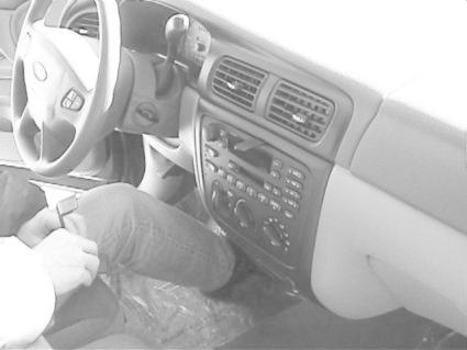 Ford Taurus 00-07, Centrerad