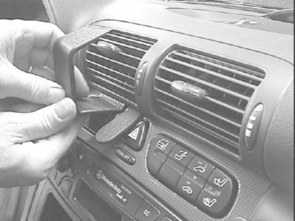 Mercedes Benz C-Klass 00-06, Centrerad