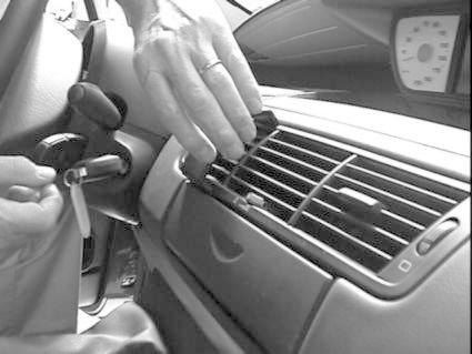 Citroen C8 02-11, Centrerad