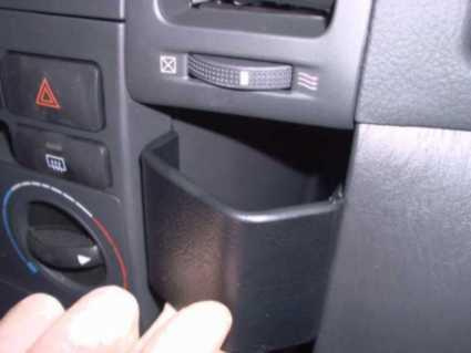 Toyota Corolla Verso 02-03, Vinklad