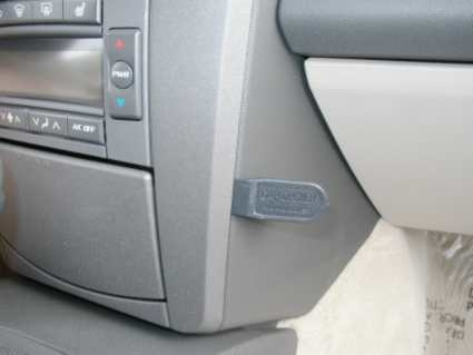 Brodit ProClip, Cadillac SRX 04-06