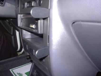 Daihatsu Sirion 02-06, Vinklad