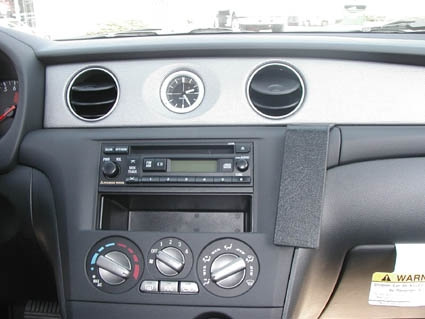 Brodit ProClip, Mitsubishi Outlander 03-06