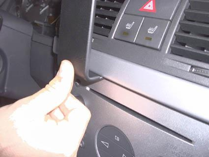 Opel Meriva 03-10, Centrerad