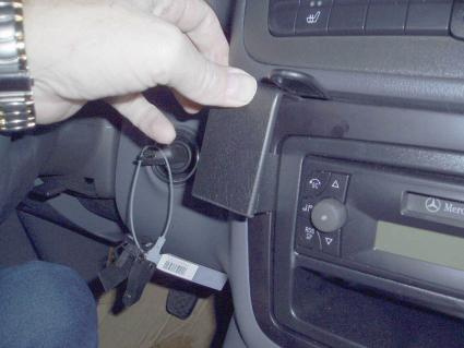 Mercedes Benz Vito 04-06, Centrerad, Låg