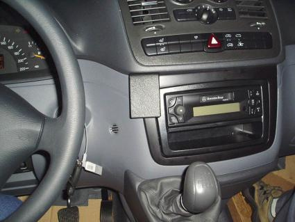 Mercedes Benz Vito 04-06, Centrerad, Låg